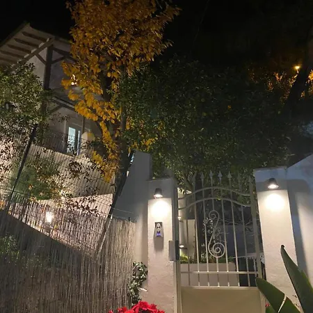 Beautiful 3-Bed Villa In Beausoleil